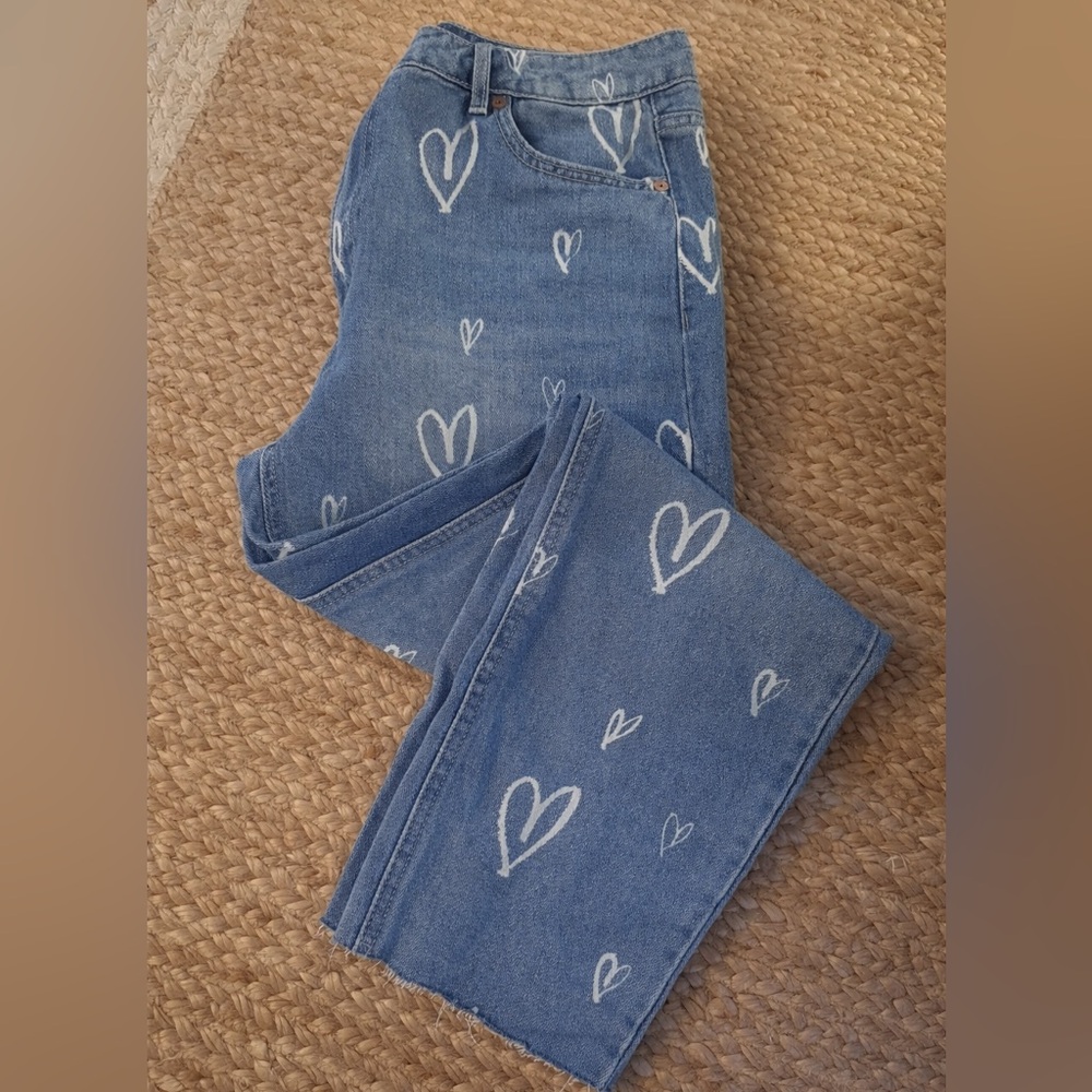 No Boundaries jeans with Heart Pattern